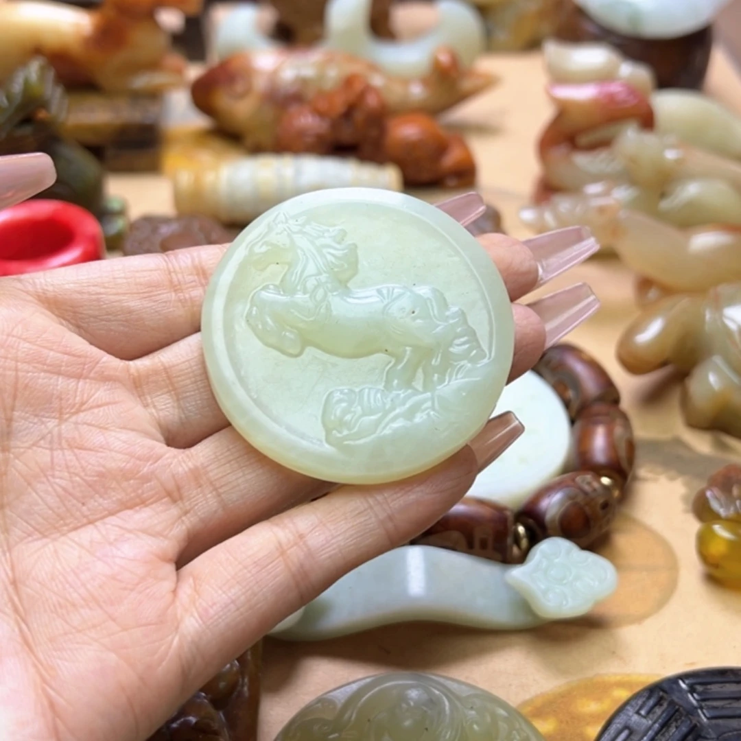 【闪购商品】蛇纹石玉颈饰未镶嵌