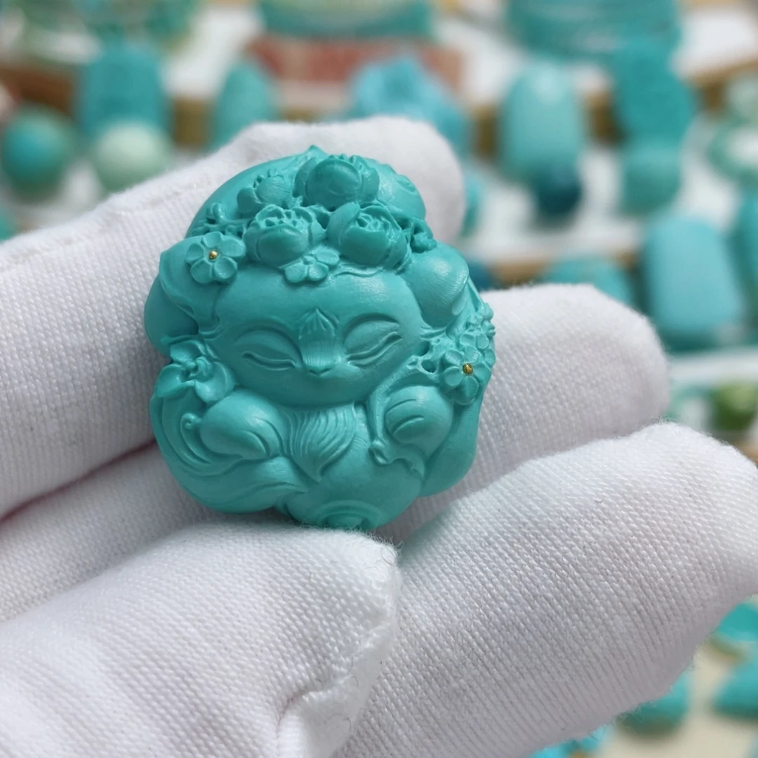 绿松石未镶嵌珠宝奇石