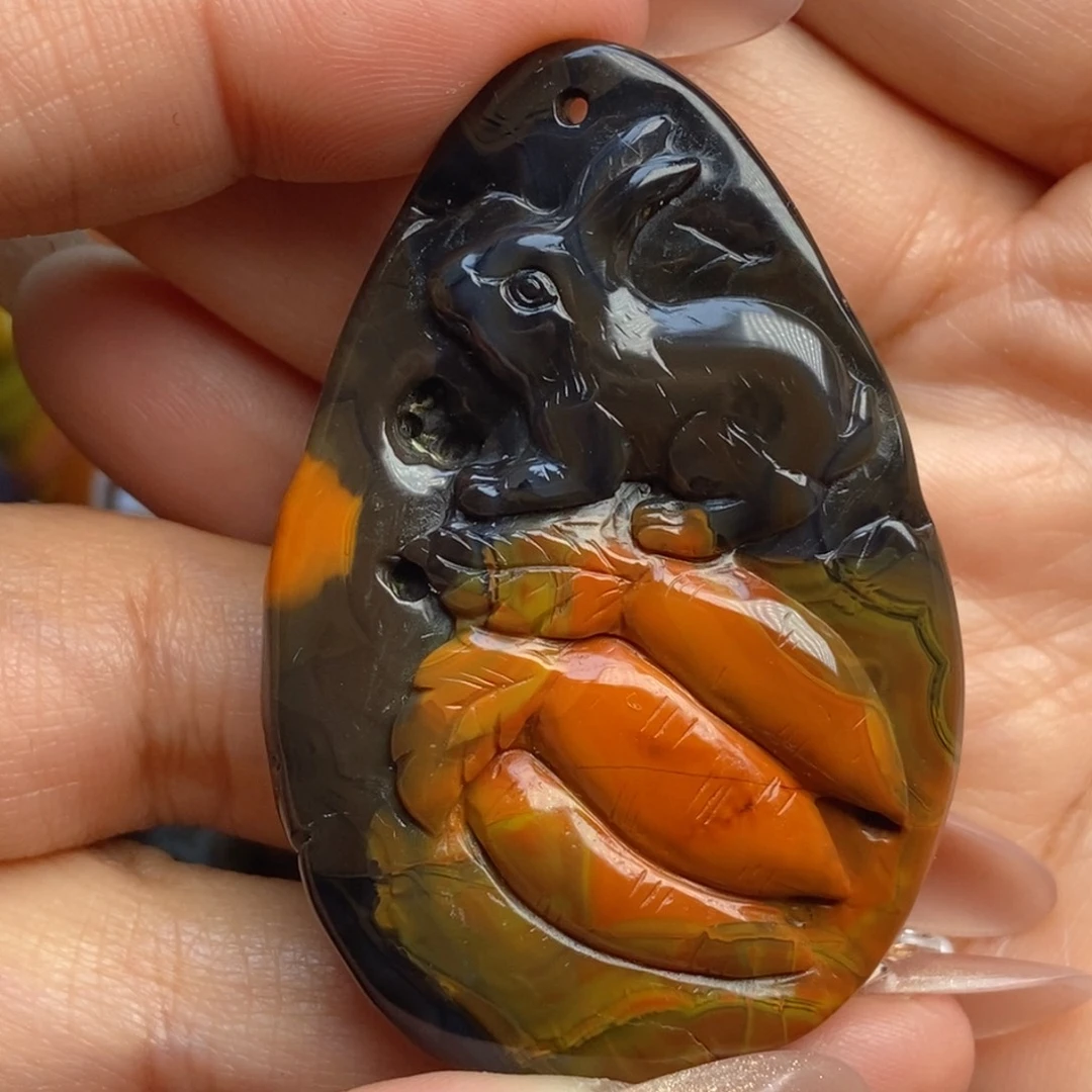 玛瑙/玉髓颈饰未镶嵌战国红