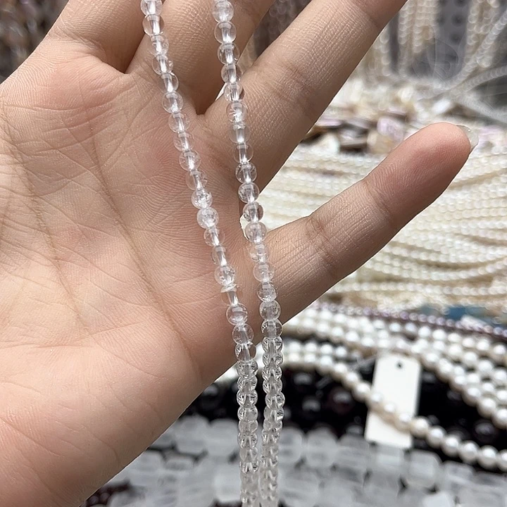 未镶嵌玛瑙/玉髓珠宝半成品一条4mm左右白水晶带棉