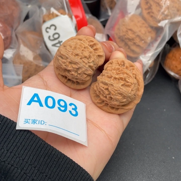 文玩核桃吊坠核桃