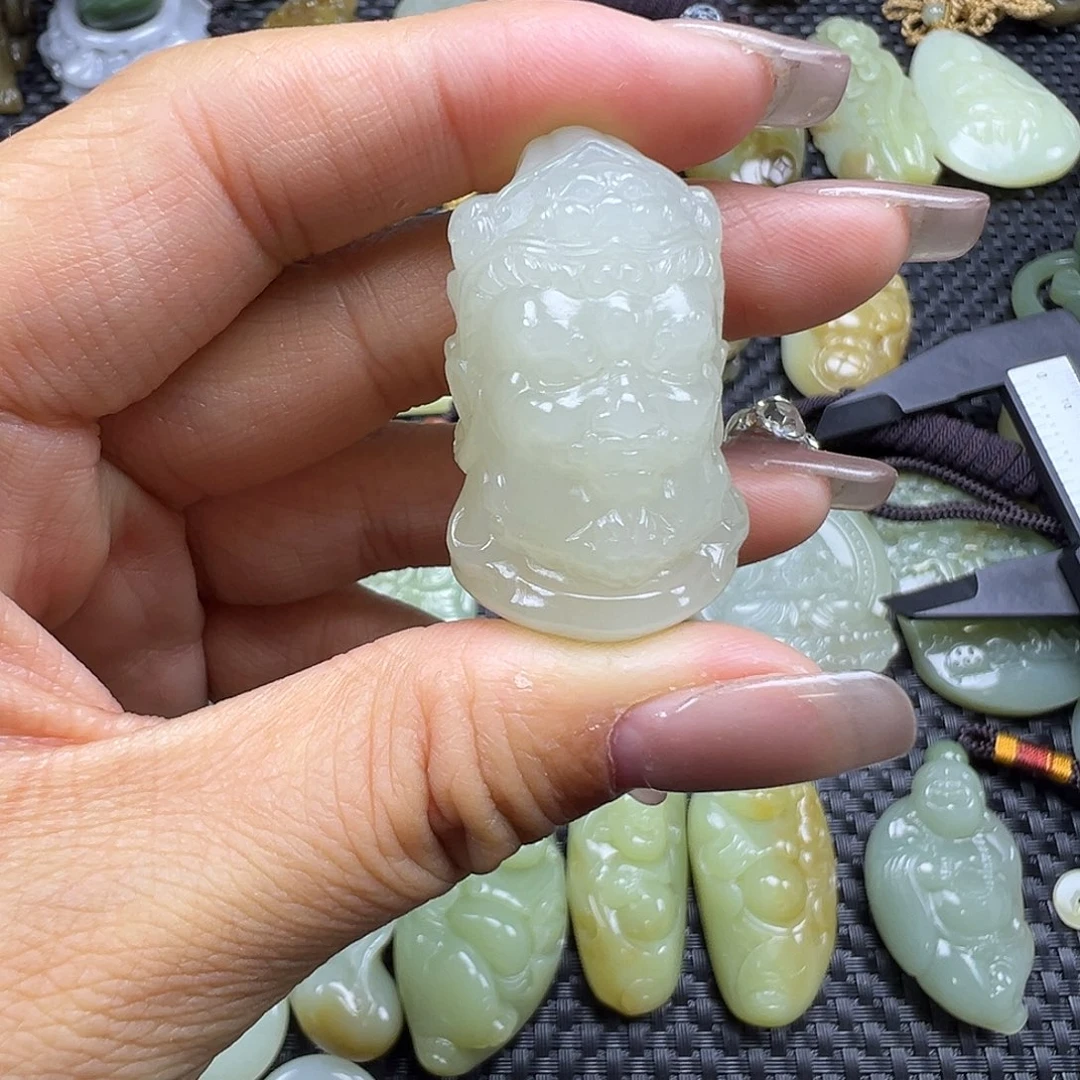 和田玉未镶嵌吊坠(不含链)卡38.5