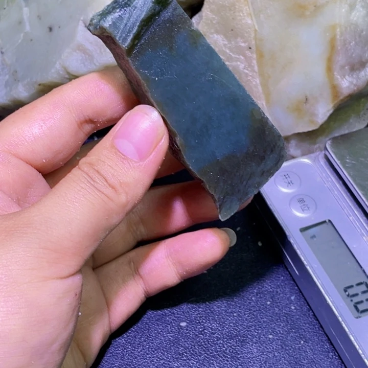 未镶嵌和田玉珠宝半成品