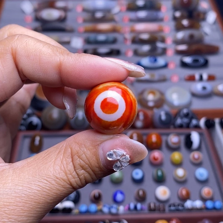 壮***群玛瑙/玉髓未镶嵌颈饰