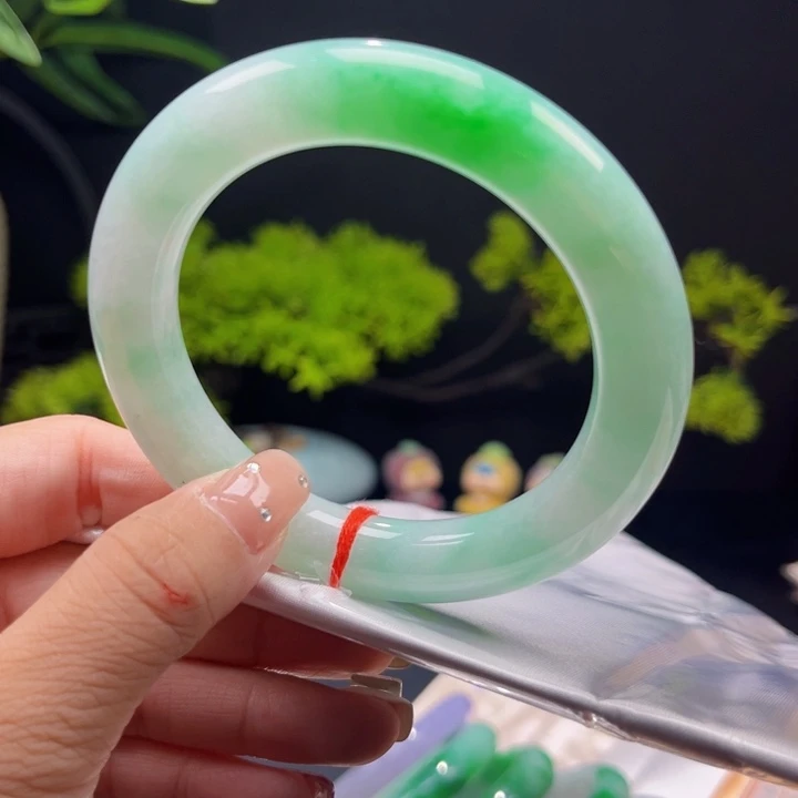 未镶嵌手镯翡翠58.2