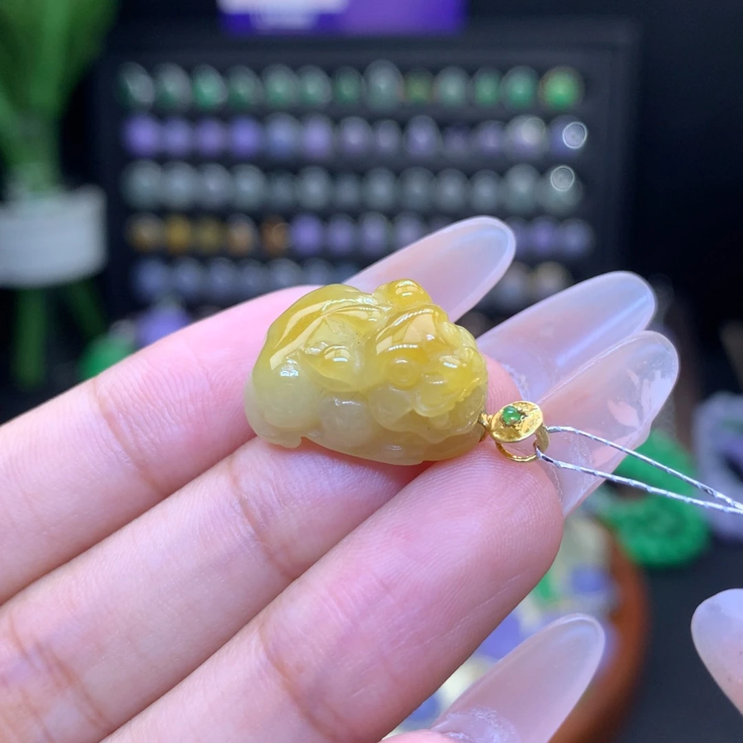 翡翠18K金镶嵌颈饰天然