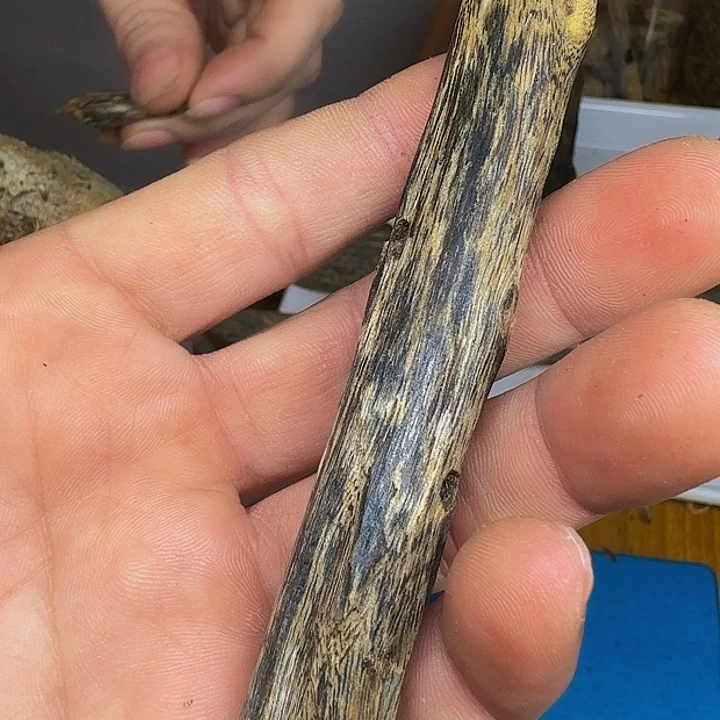沉香木沉香碎屑12 克