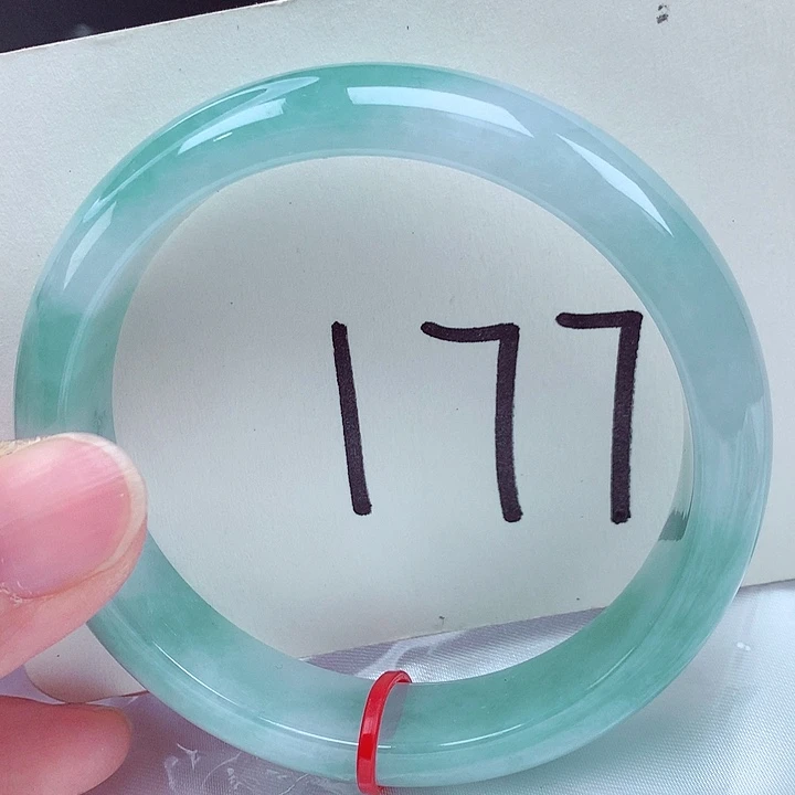 翡翠未镶嵌手镯翡翠