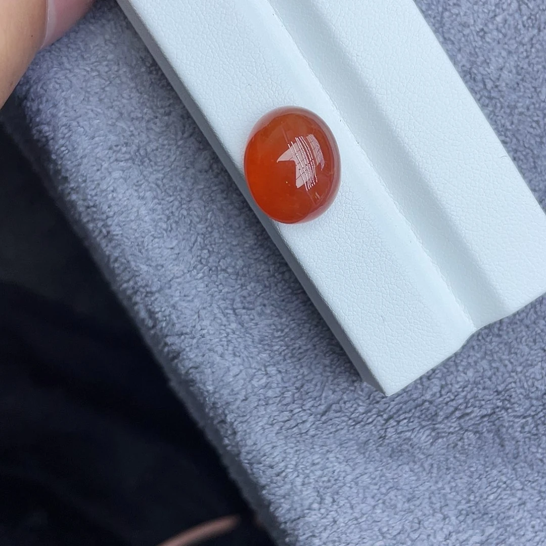 石榴石（芬达石）未镶嵌裸石15.23Ct。
