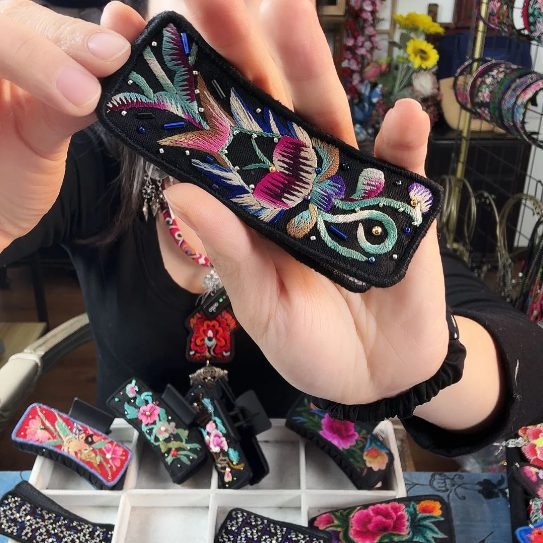 彼****织绣手工刺绣工艺