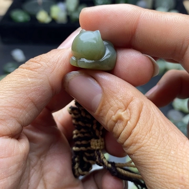 *****和田玉未镶嵌颈饰