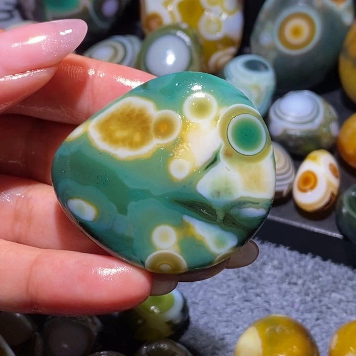 玛瑙/玉髓未镶嵌珠宝奇石12