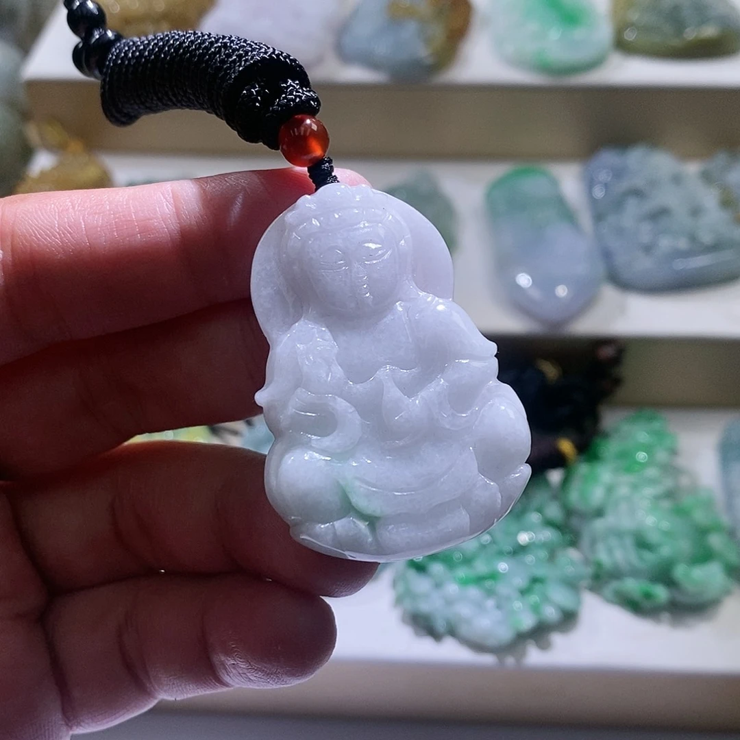 【闪购商品】翡翠颈饰未镶嵌观音