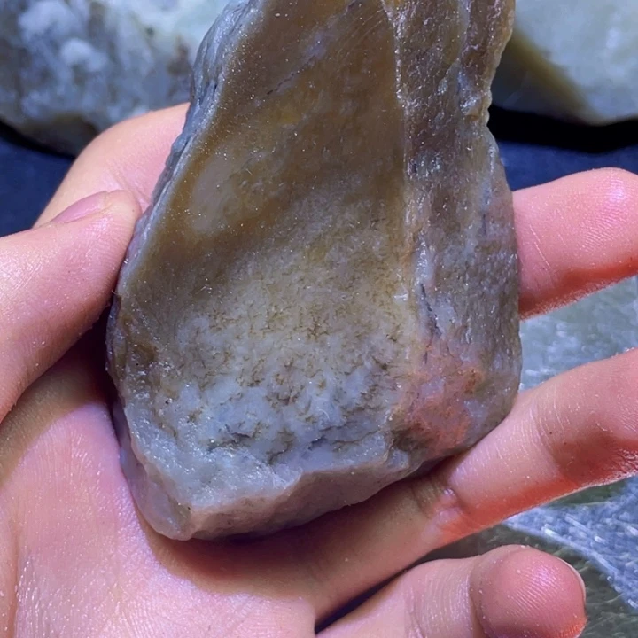 和田玉未镶嵌珠宝半成品