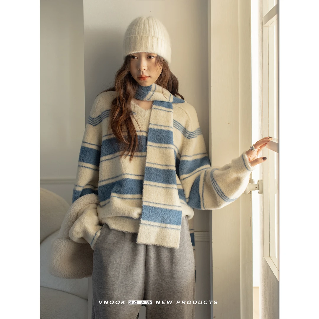 vnook【清仓】仿貂绒条纹毛衣女冬季宽松v领针织上衣围巾套装