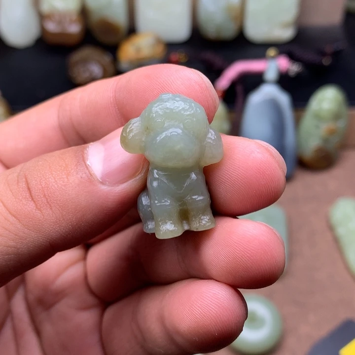 和田玉（糖玉）未镶嵌颈饰