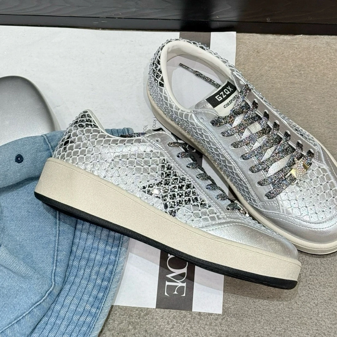 【撤店款】2183真皮厚底增高星星网钻德顺鞋