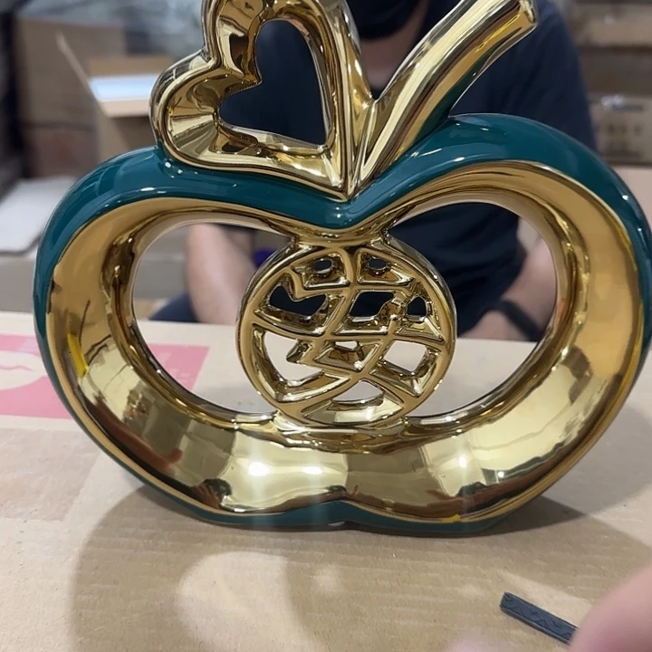 张***．陶瓷摆件哈哈哈哈