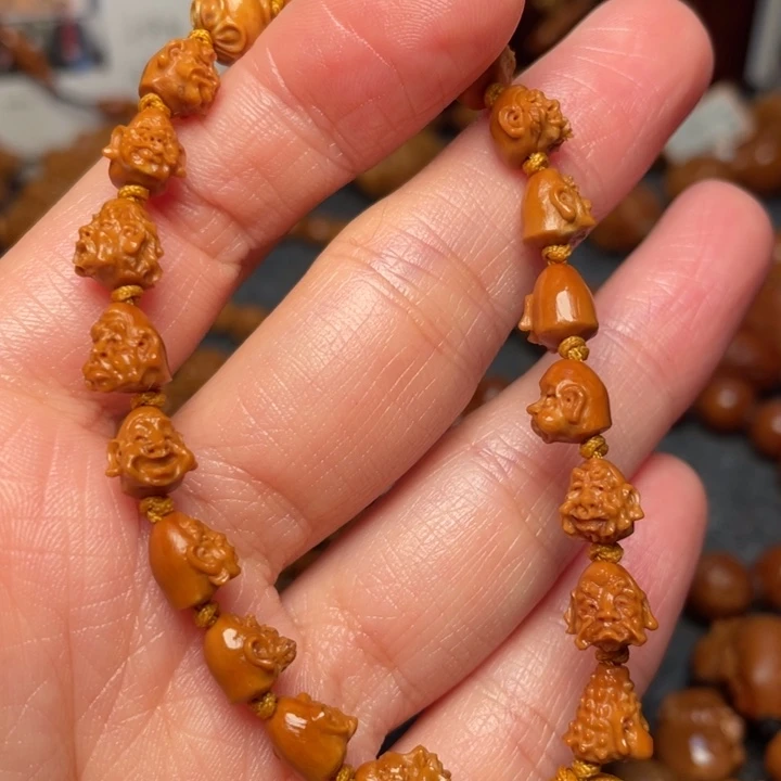 橄榄核吊坠洛***刚橄榄核