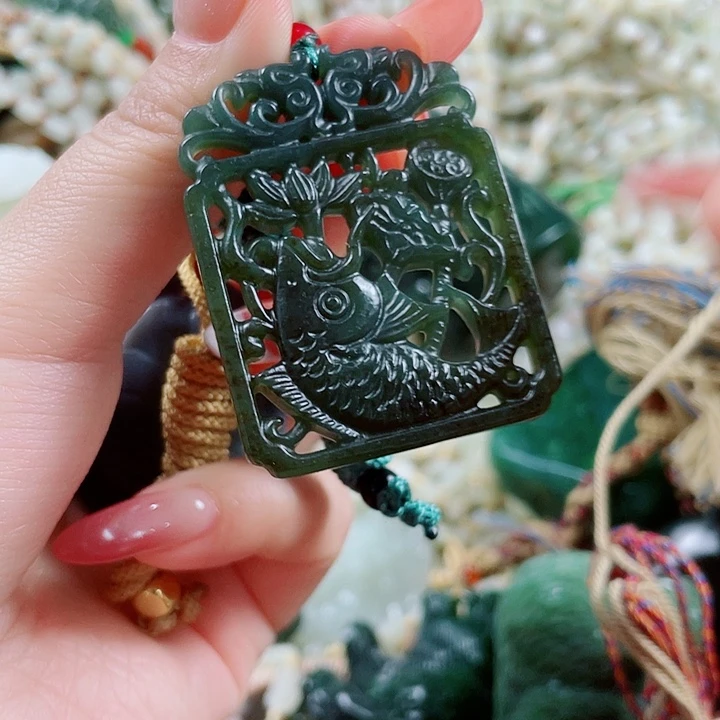 未镶嵌和田玉挂件