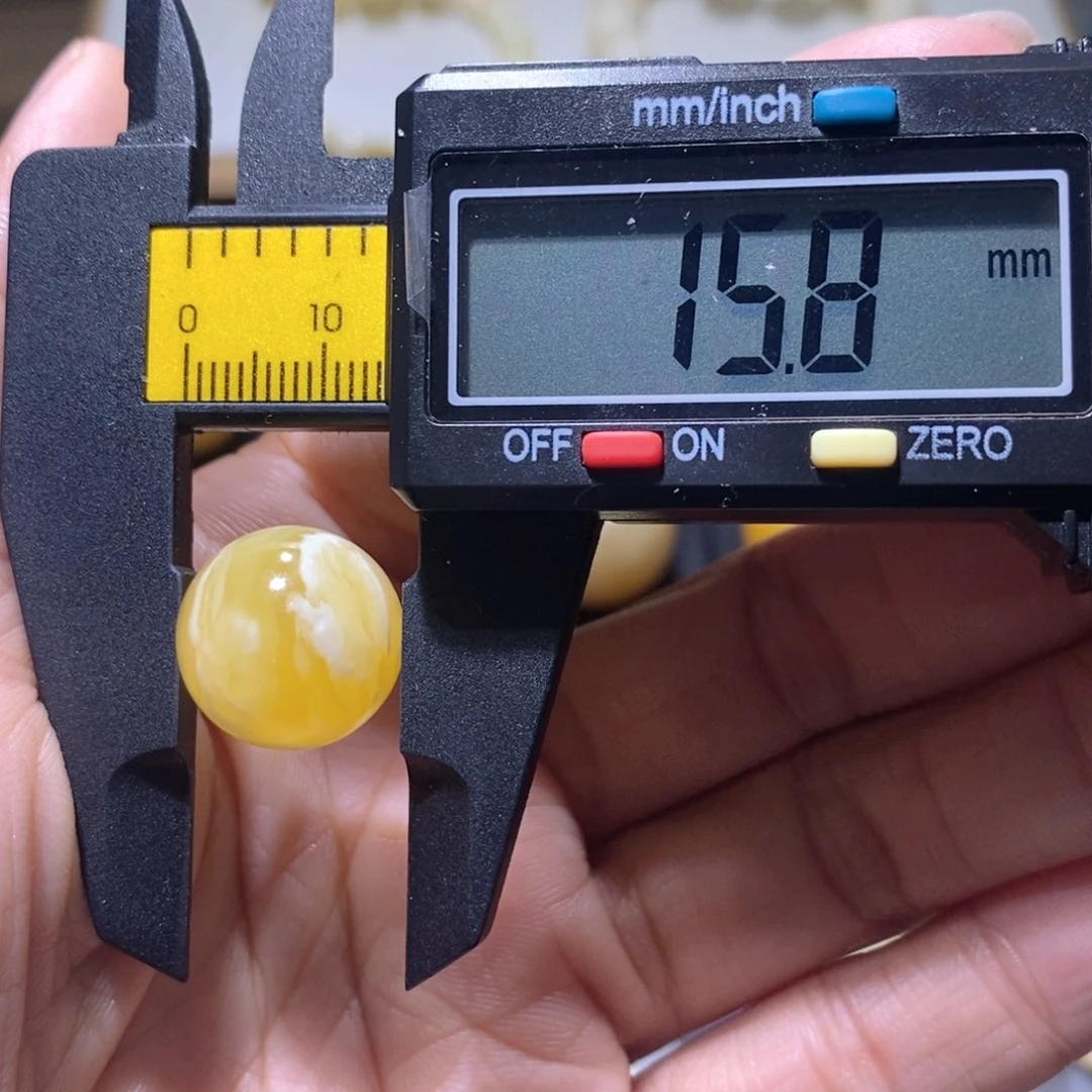 琥珀珠宝奇石未镶嵌凌*