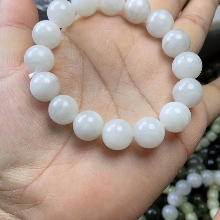 颈饰未镶嵌和田玉卡12