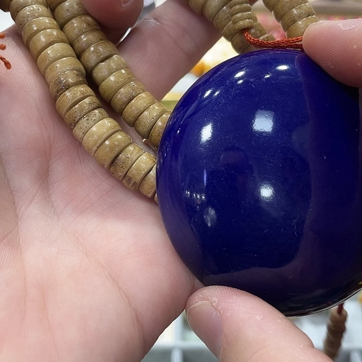 瓷片精致雕刻技法
