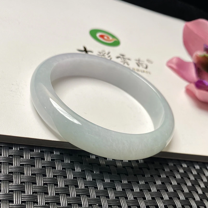 Colourful Yunnan/七彩云南冰种白月光翡翠手镯
