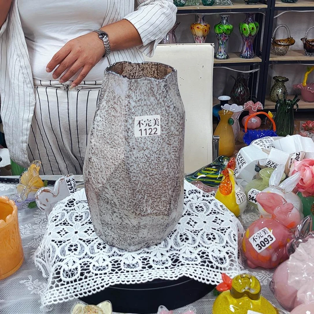 1122 家悦琉璃工艺品不完美