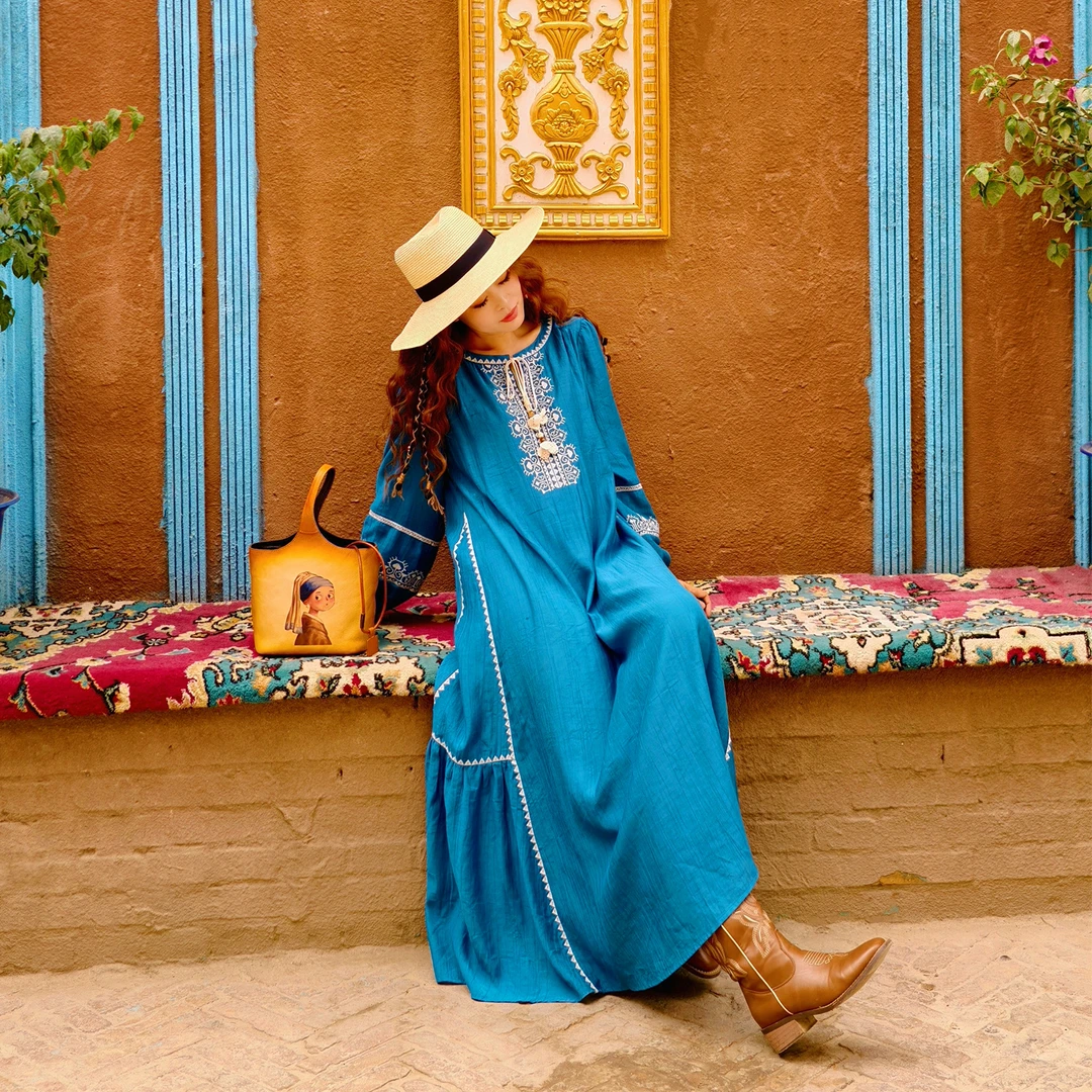 【董艺旅行穿搭】迪丽热娜·刺绣民族风连衣裙新疆旅游必穿青海云南