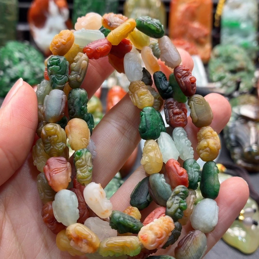 肉***两翡翠未镶嵌挂件罗汉项链