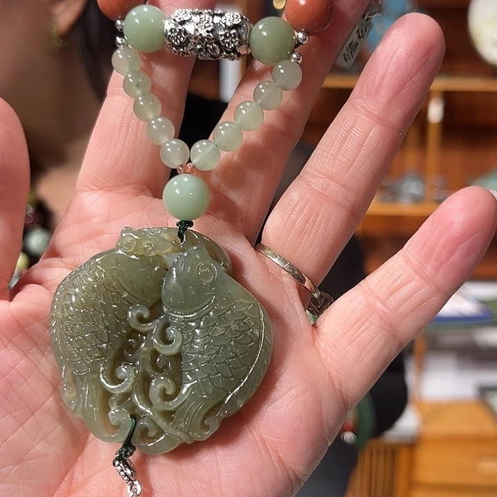 颈饰未镶嵌和田玉（糖玉）