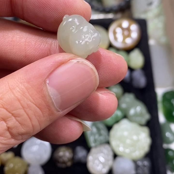 和田玉（糖玉）未镶嵌车挂