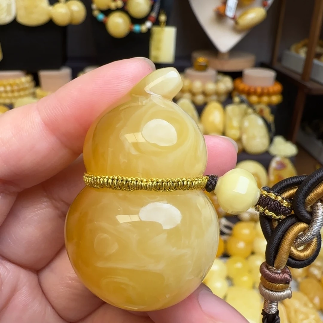 琥珀未镶嵌套链天然俄料溶洞妖花蜜蜡葫芦吊坠