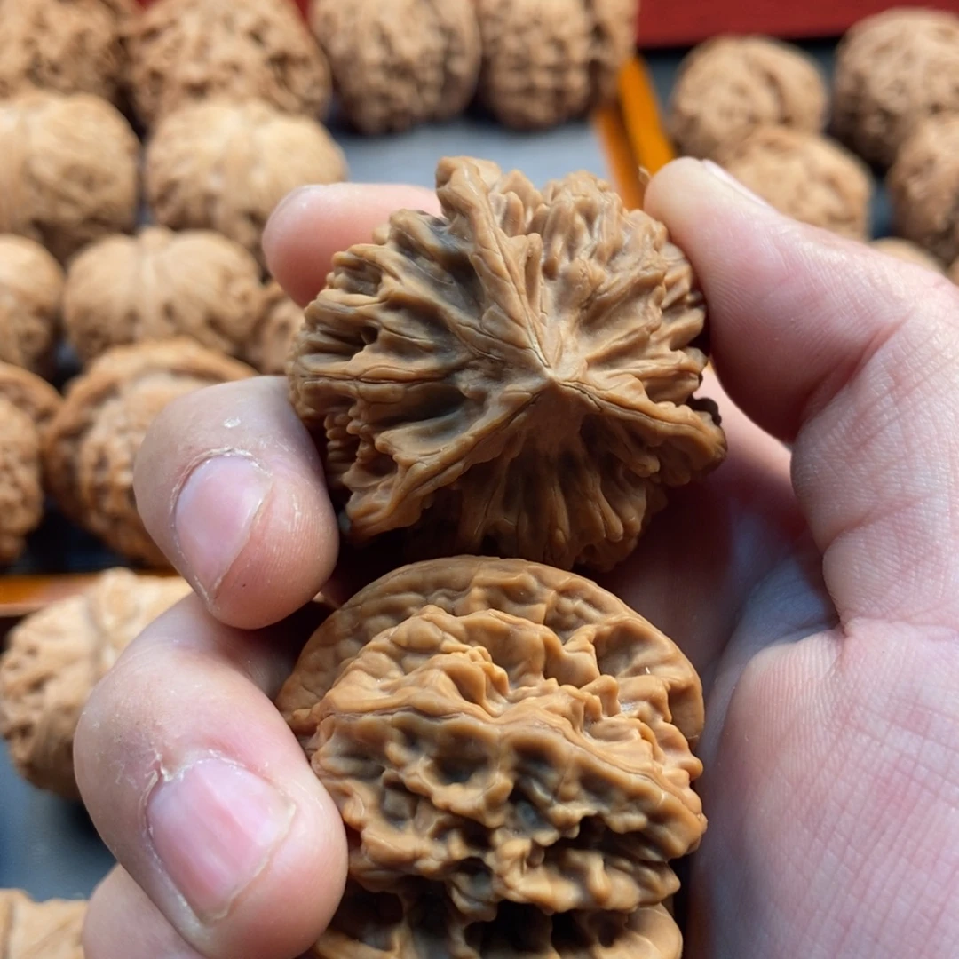 满***包吊坠文玩核桃龙纹三棱