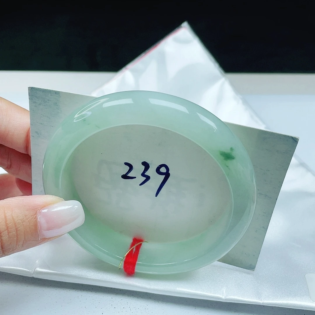 翡翠未镶嵌手镯 正圈58