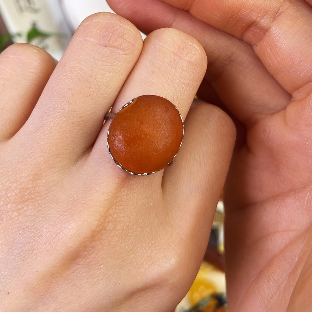 琥珀珠宝奇石未镶嵌，