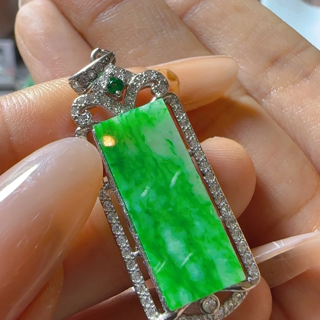 翡翠未镶嵌颈饰翡翠260