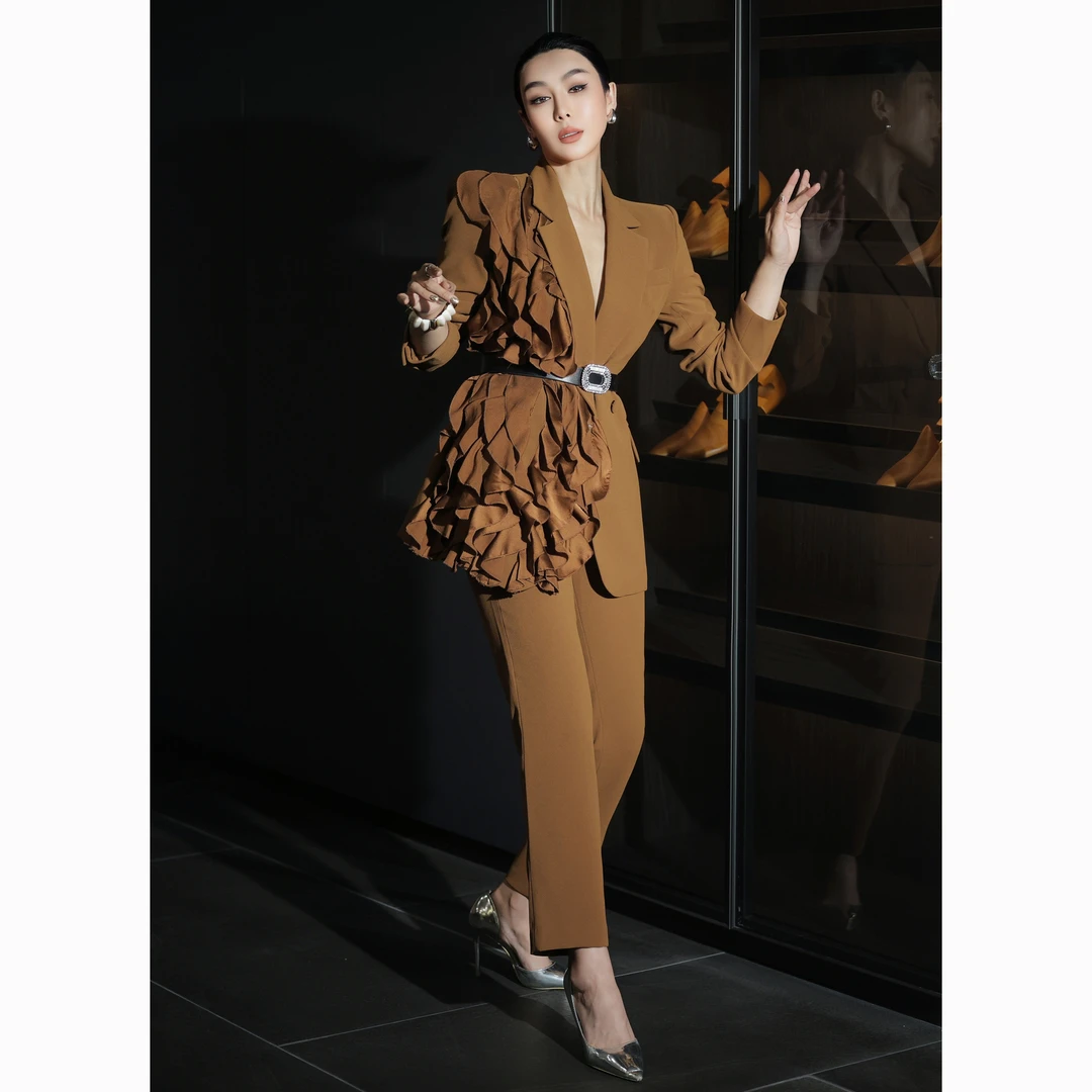 ZEROYK高奢风时尚套装秋季设计感木耳边系带职业西服小脚裤两件套