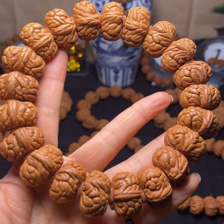 人****吊坠桃核秦岭桃核手持