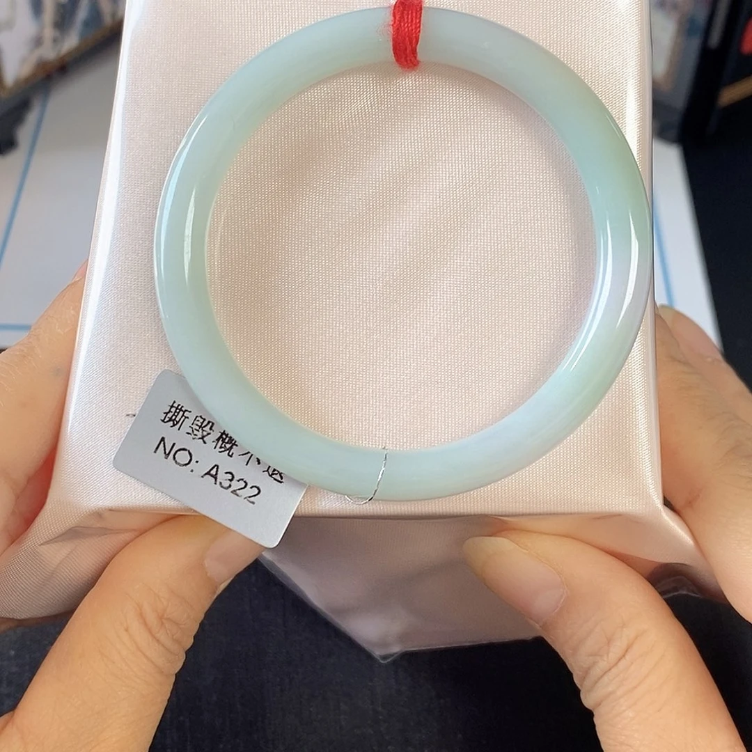 翡翠未镶嵌手镯（圆镯）52  强推款