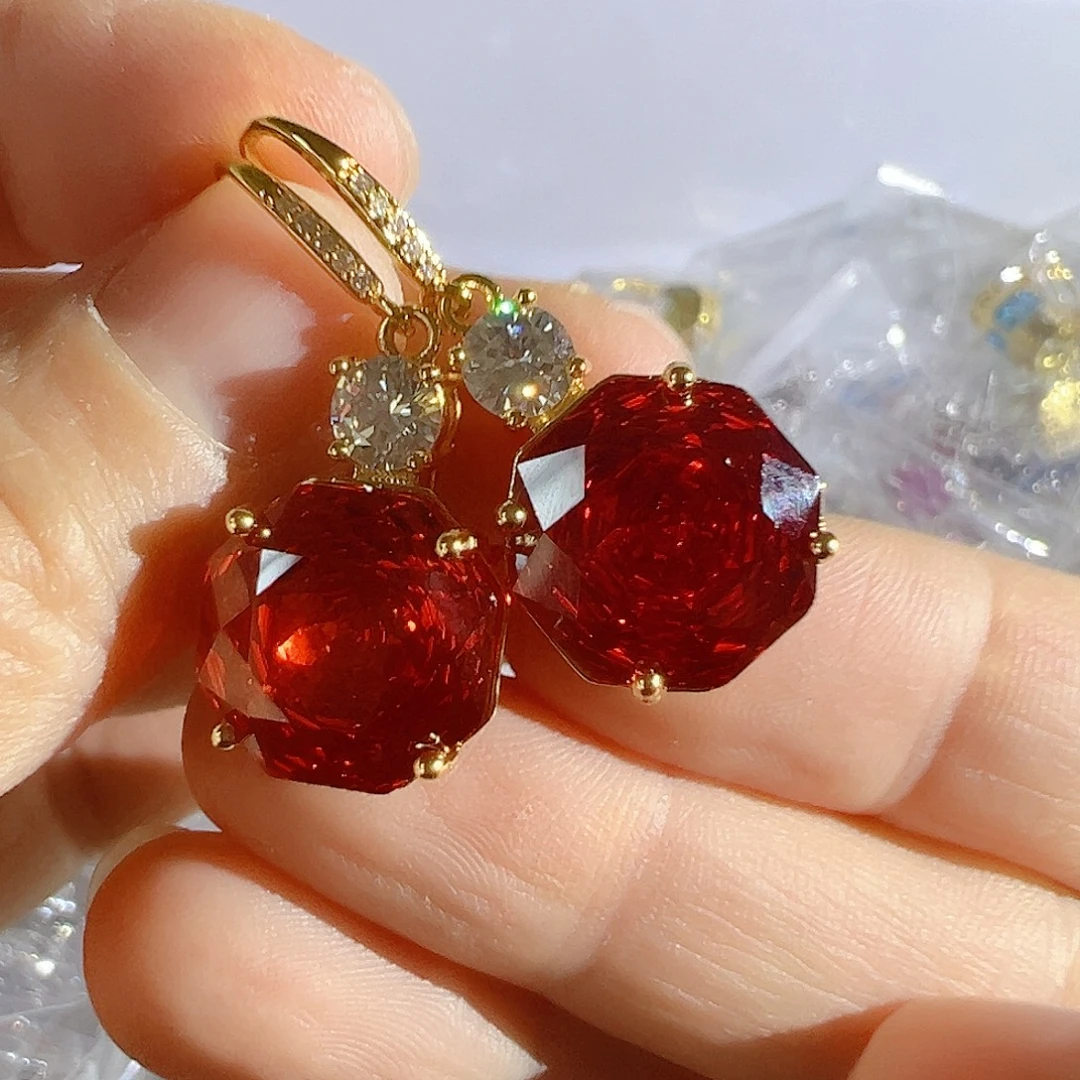 花岗石钨合金红色蓝色大宝贝