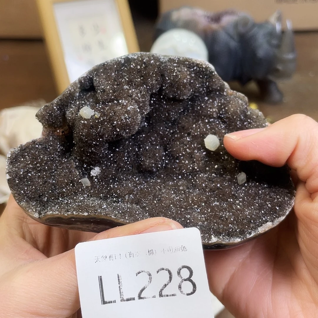 水晶未镶嵌大型摆件（非配饰）