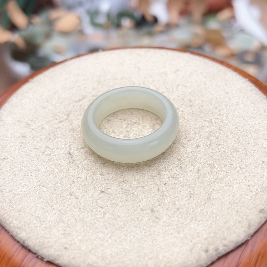 未镶嵌戒指和田玉Q103晴水轮胎17.2磕不退换