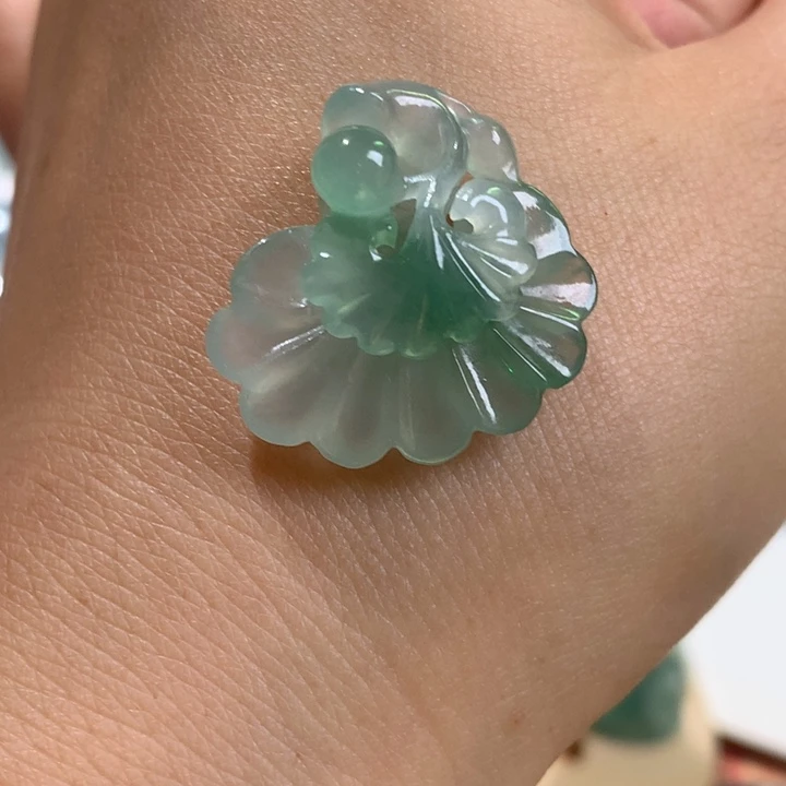 定制翡翠未镶嵌银杏叶