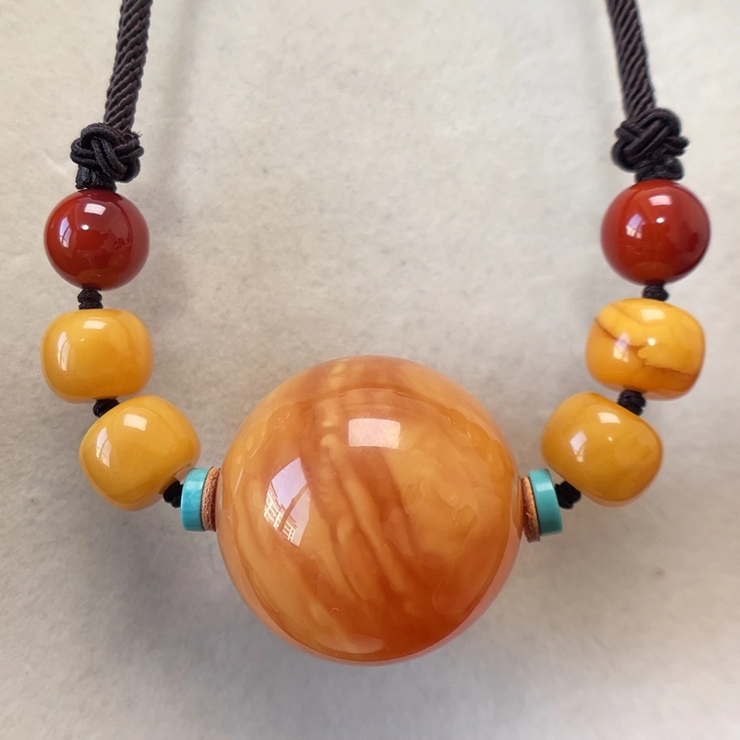 蜜蜡未镶嵌项链锁骨