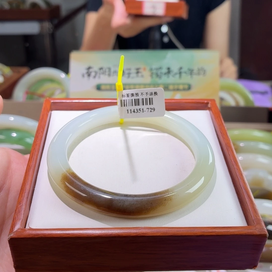 和田玉手镯未镶嵌16。 60/61