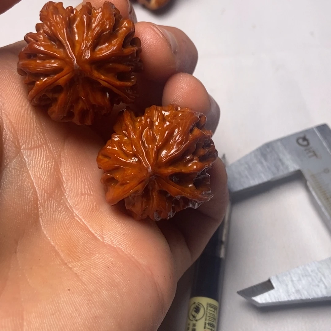 大叶紫檀（黑酸枝木类）龙门涧