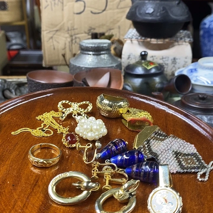 583576358568658357327