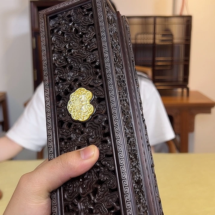 红酸枝木类成套家具